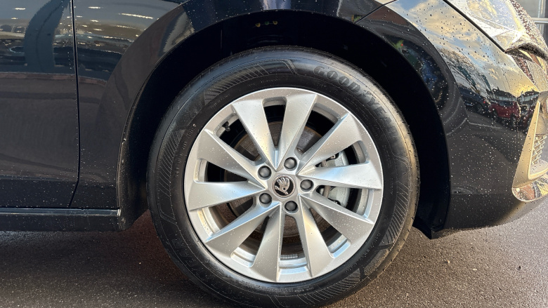 Skoda Superb 1.5 TSI e-TEC SE Technology 5dr DSG Petrol Hatchback